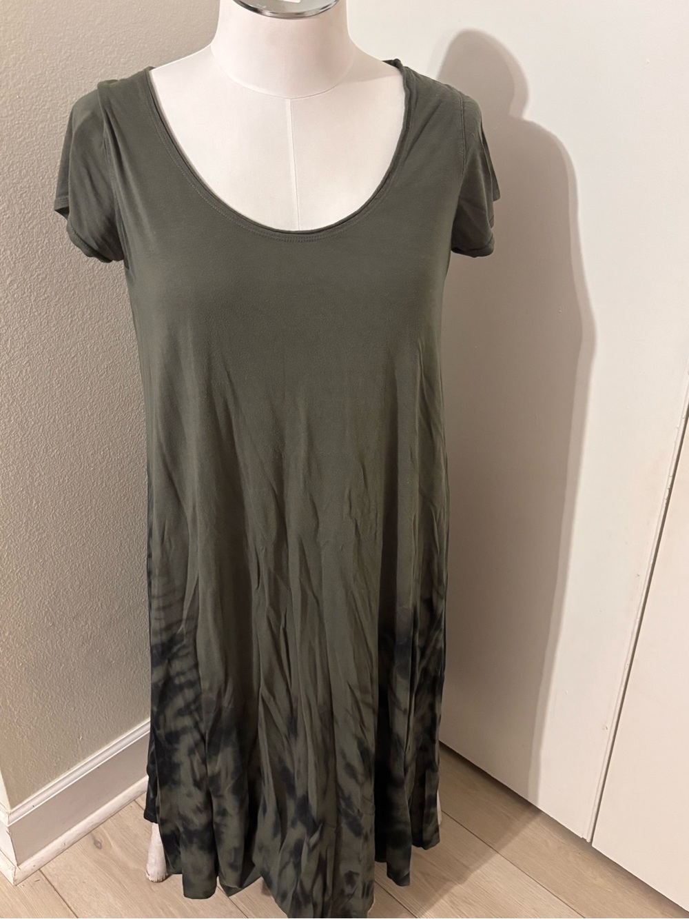 FREE PEOPLE Olive Green Tie-Dye Hem Scoop Neck Dress
